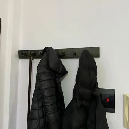 Apartment Mali Robit